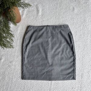 Banana Republic Skirt Womens Size 0Petite Gray Plaid Short Straight Stretch